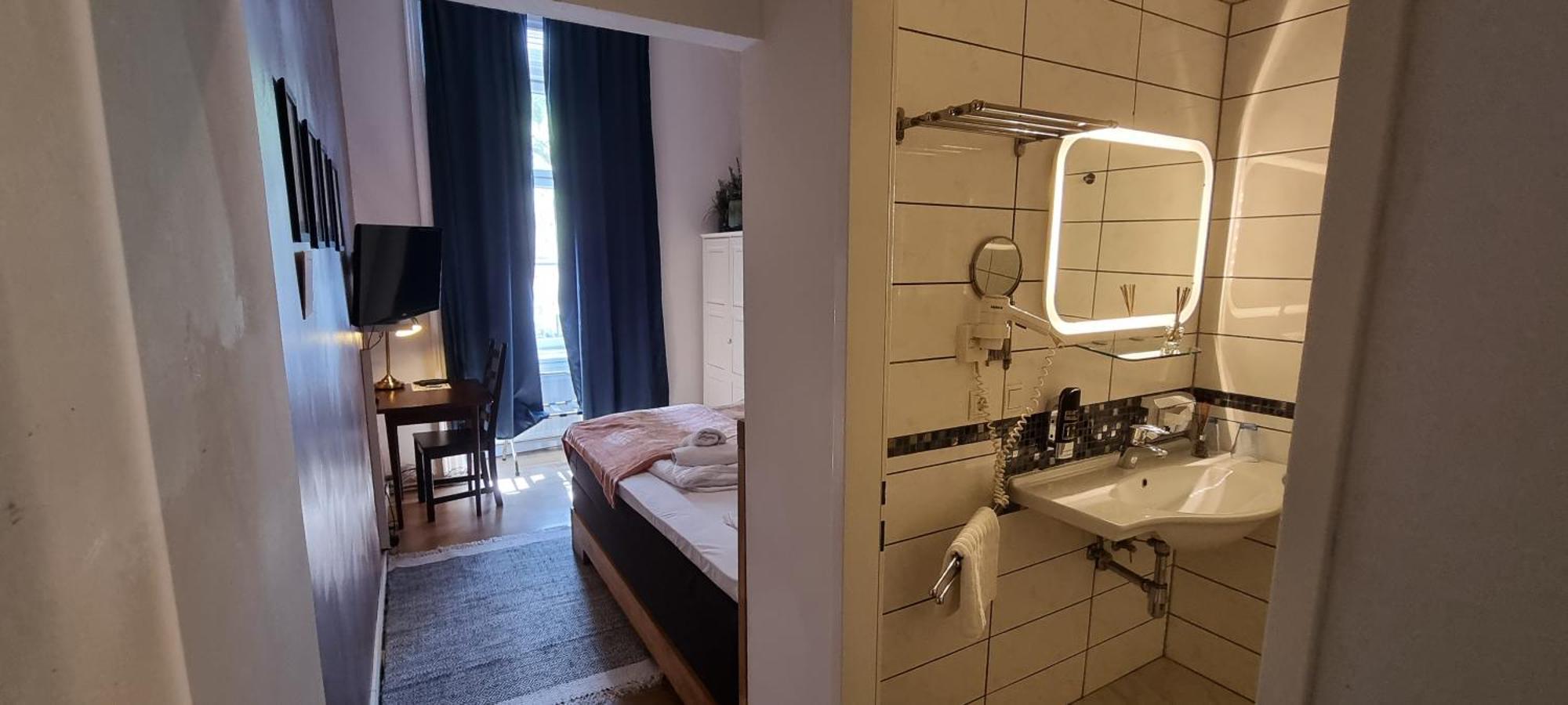 Urban Boutique Hotel Viena Quarto foto